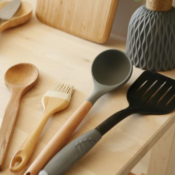 Silicon kitchen tools