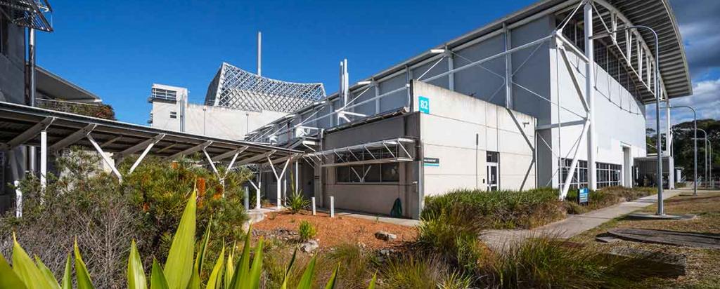 Australian Centre for Neutron Scattering