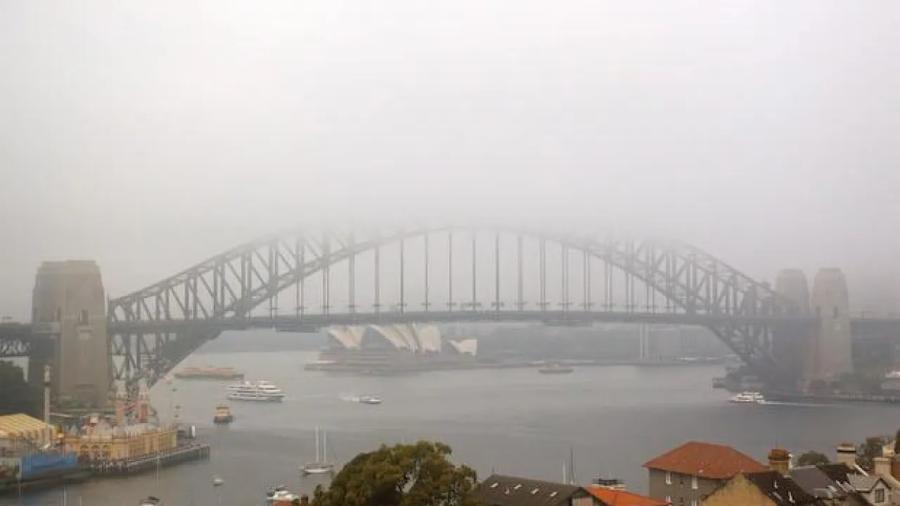 Sydney Harbour Bridge in haze